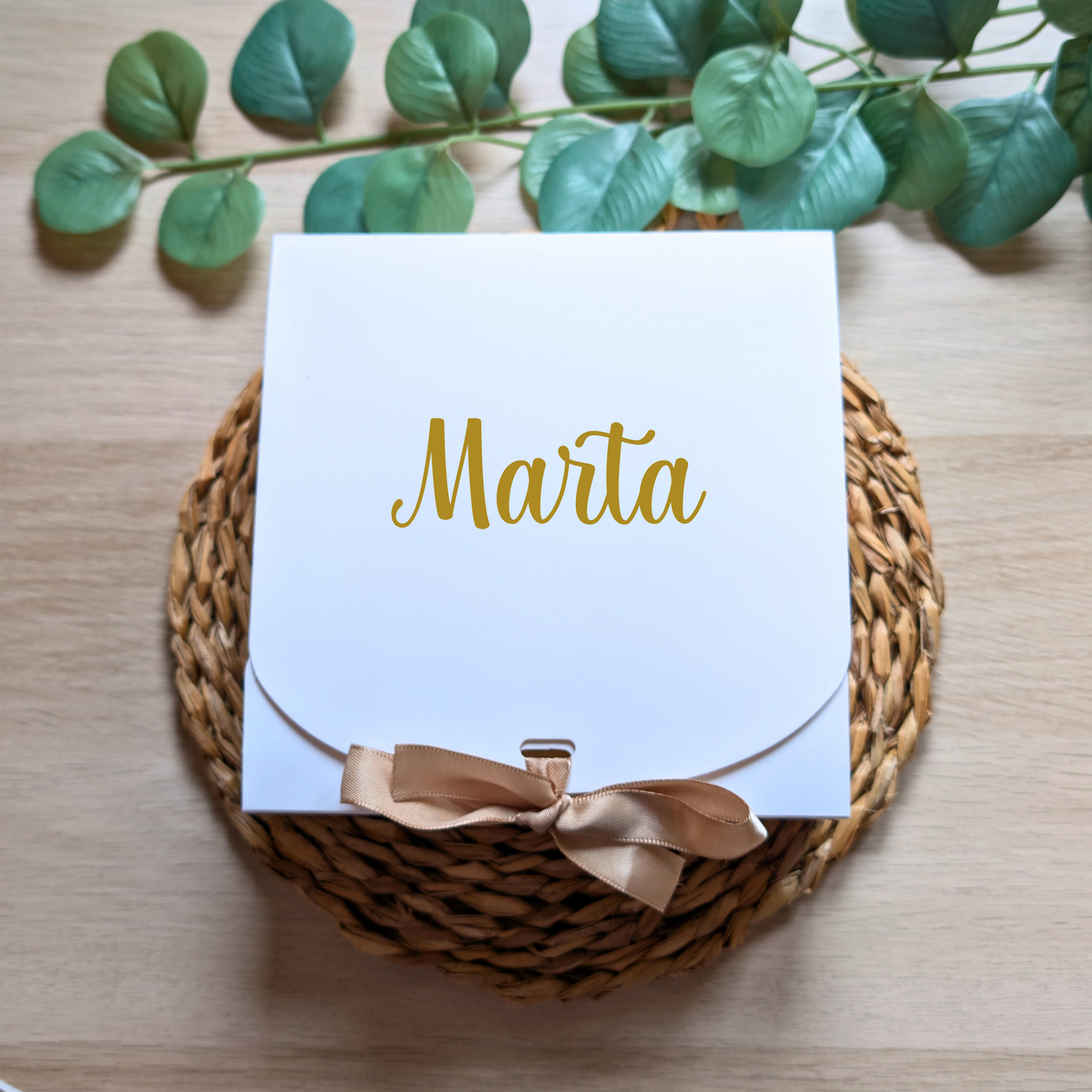 Añade tu cajita regalo